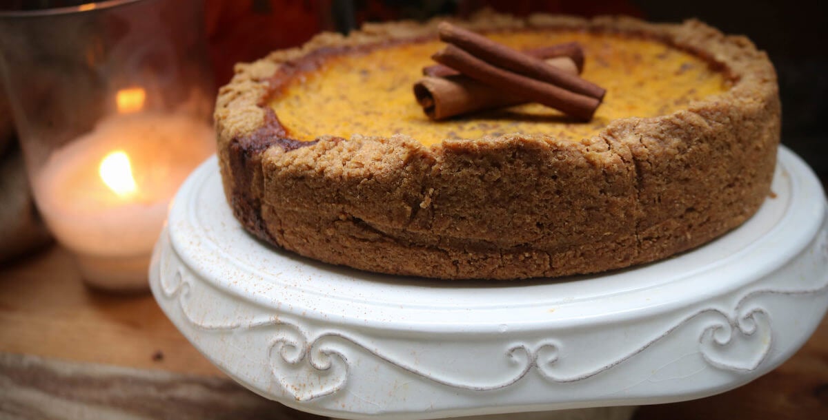 Recipe image for making sweet and creamy Thanksgiving pumpkin keto pie