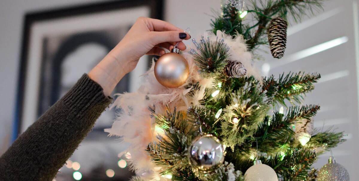 Get everyone on board to decorate the house