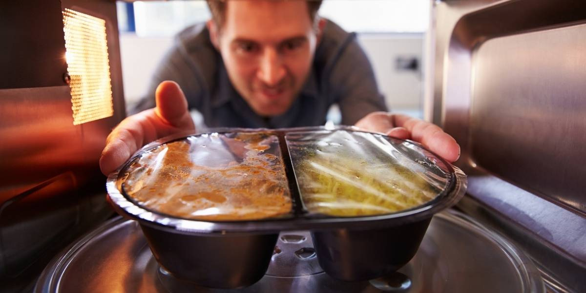 Many commercial microwaveable meals are unhealthy