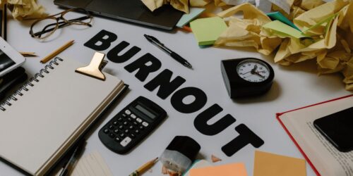 featured image for article on using nootropics for burnout